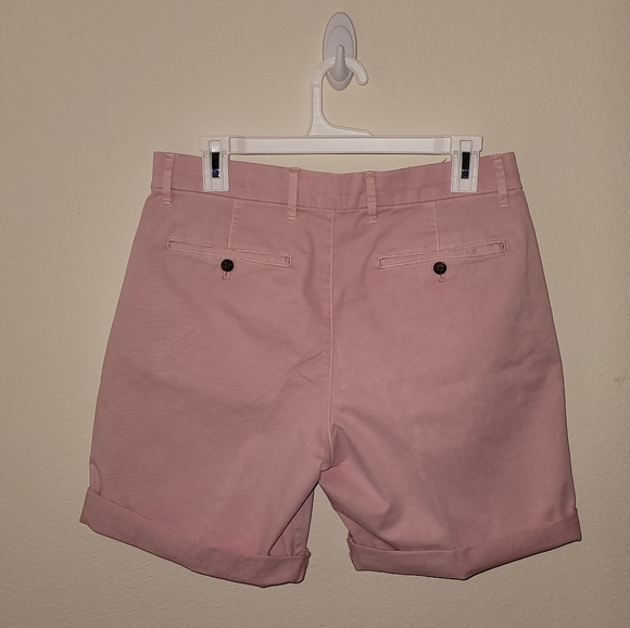 Pink khaki shorts - Picture 2 of 3